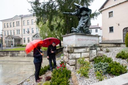 obisk obeležja v Postojni (3)